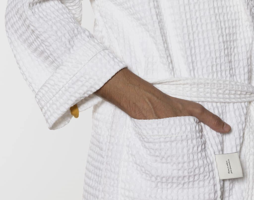 Caracalla waffle bathrobe NIMU detail of sleeve and pocket